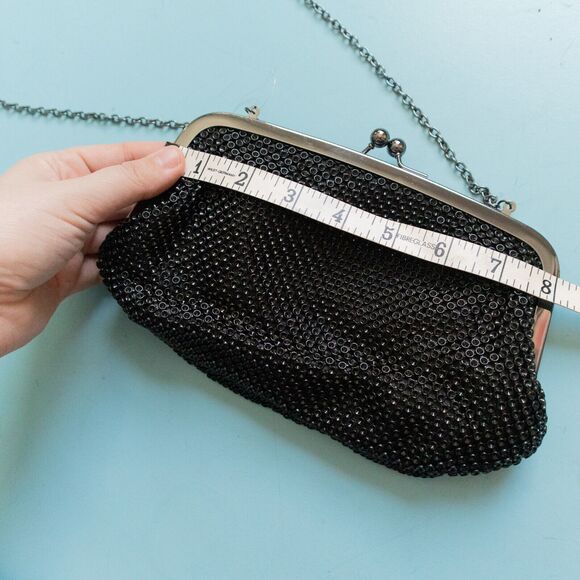 NWT Jessica MccLintock Black Oversize Metal Chain Silver Clamshell Mini Clutch - Picture 7 of 8